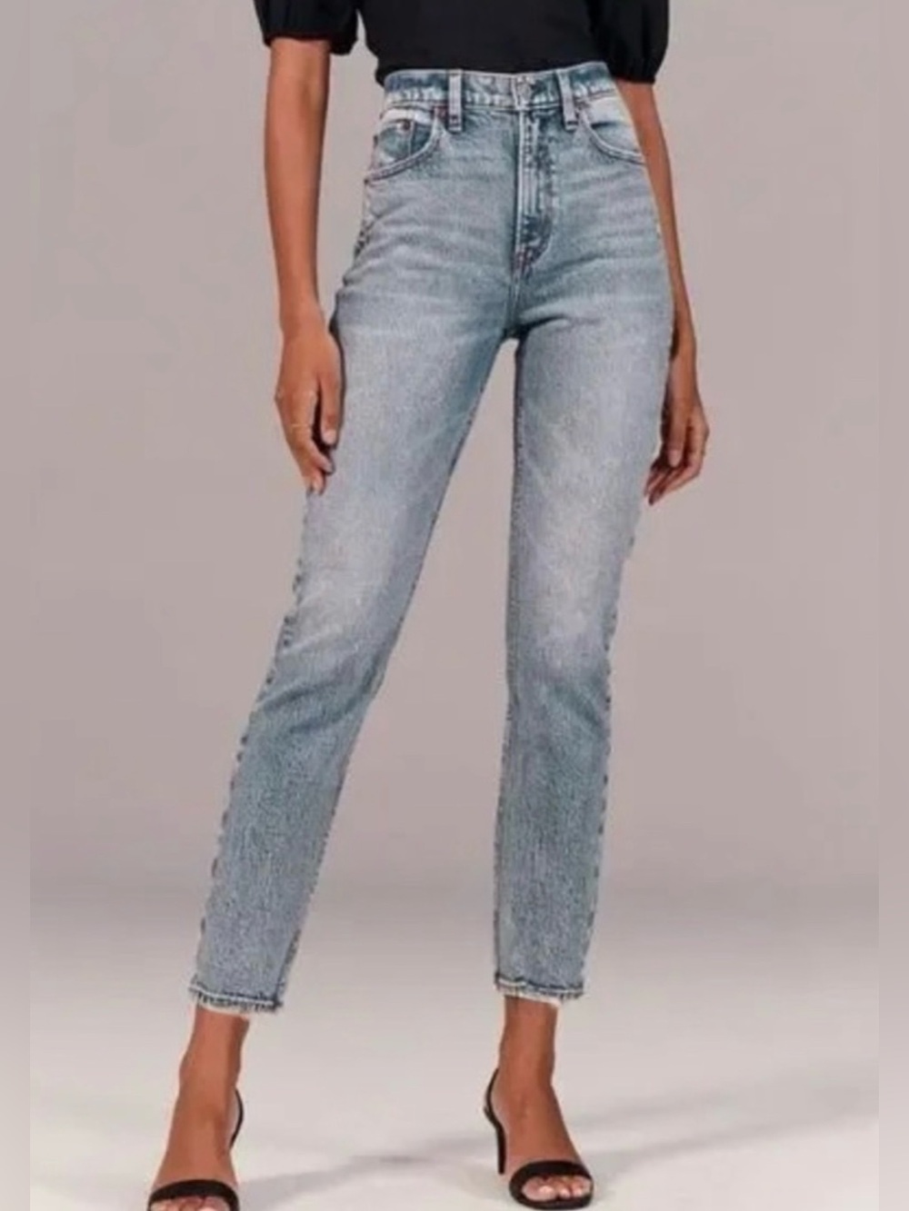 Abercrombie & Fitch Size 29/8 The Mom High Rise Ankle Jeans